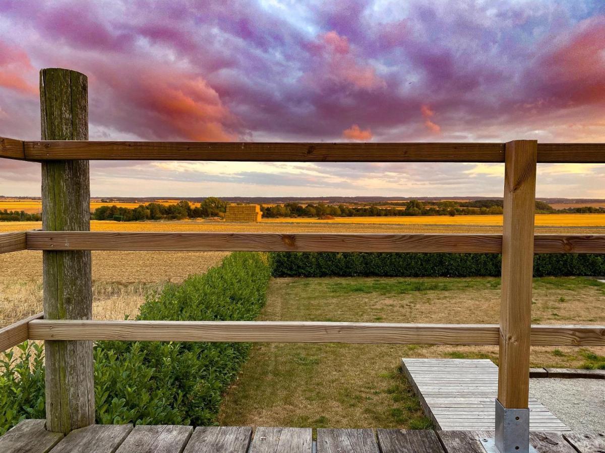 Отель Galerie, Tumulus De La Hogue Fontenay-le-Marmion Экстерьер фото